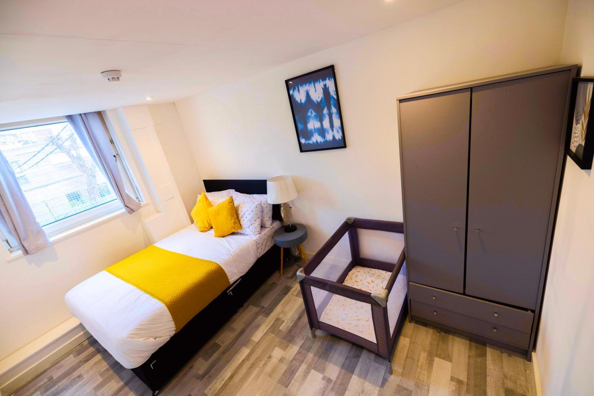3 Bedroomflat-Free Parking-Wifi-Parking-8People Londyn Zewnętrze zdjęcie