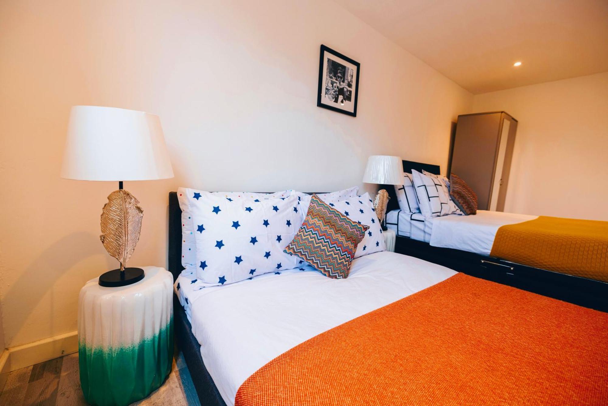 3 Bedroomflat-Free Parking-Wifi-Parking-8People Londyn Zewnętrze zdjęcie